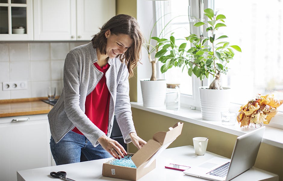 Use business cards as reminders or quick notes.